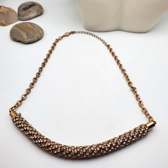 Encrusted mesh crystal statement necklace - Picture 1 of 3